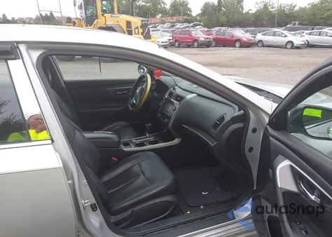 2014 Nissan Altima 2.5 Sl z USA, uszkodzony, nr VIN 1N4AL3AP5EC315526